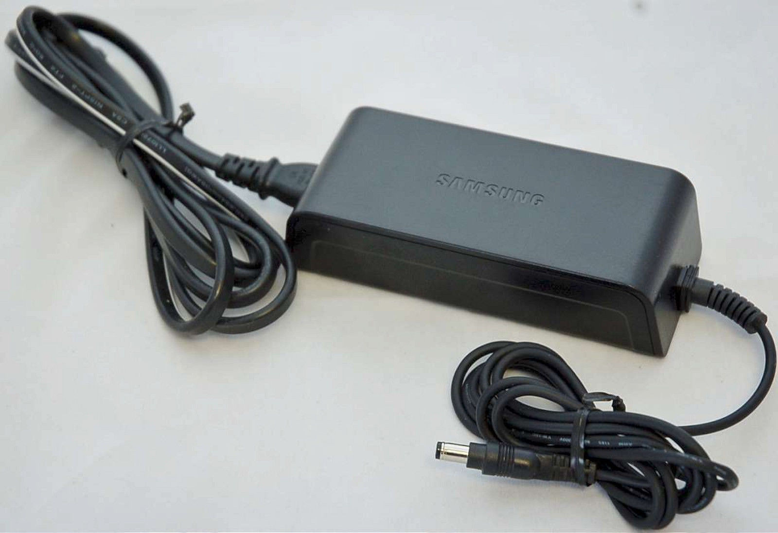 Samsung SCS-26UC2 Airave-2 UAPU2 AC Adapter 12V 1.5A ITE Power S Samsung SCS-26UC2 Airave-2 UAPU2 AC Adapter 12V 1.5A ITE Power S