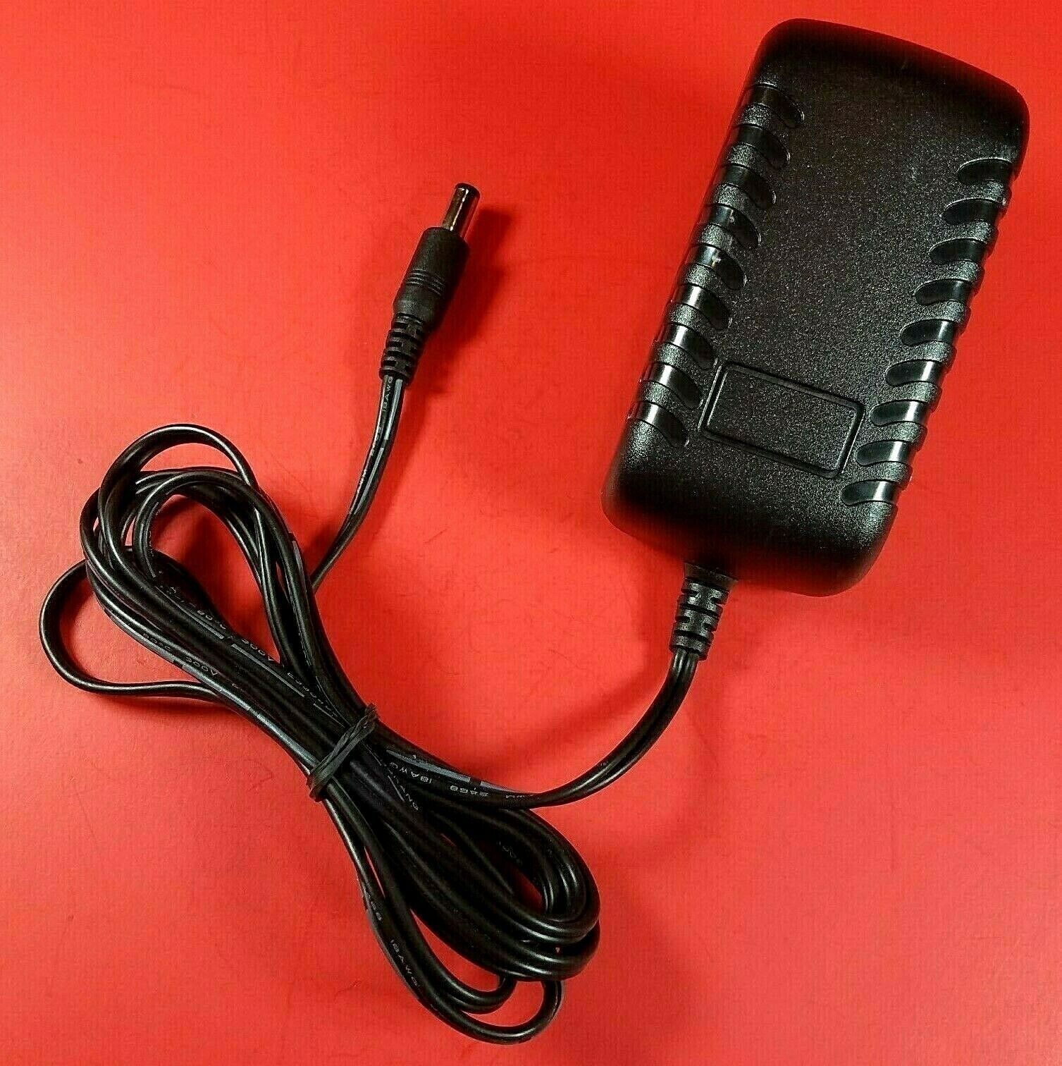 Genuine CAPELLO JDA0300900250WUS Switching Power Supply 9V - 2.50A AC/DC Adapter Genuine CAPELLO JDA0300900250WUS Switching Power Supply 9V - 2.50A AC/DC Adapter