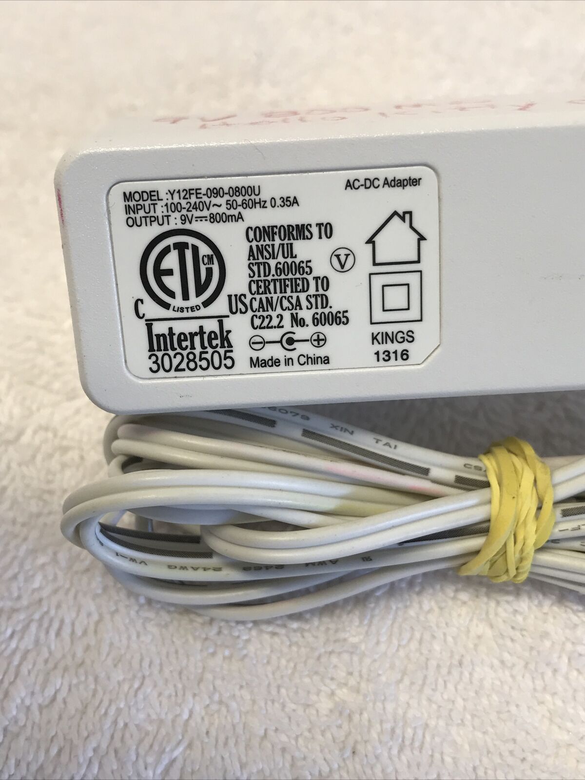 Hello Kitty Intertek Power Supply. Output 9V / 800mA Features: new Output Voltag Hello Kitty Intertek Power Supply. Output 9V / 800mA Features: new Output Voltag