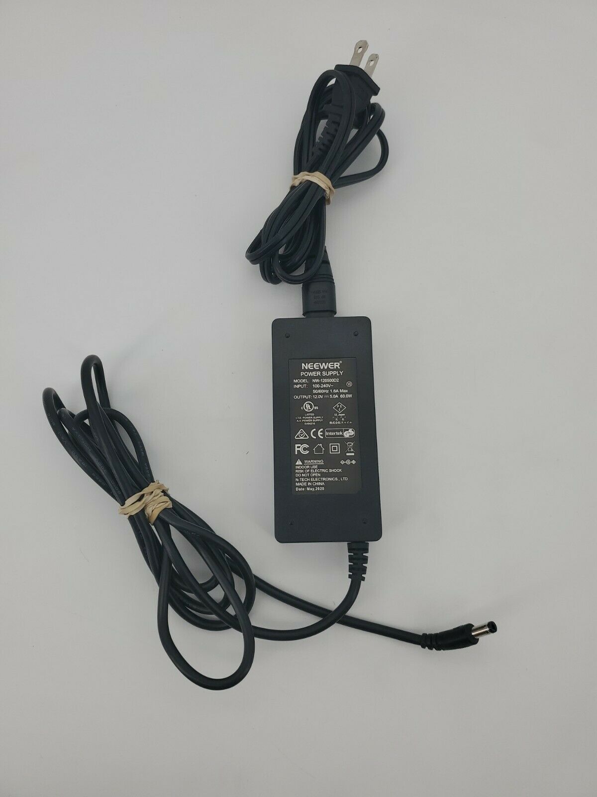 Neewer Power Adapter Model NW-1205500D2 Indoor Use Type: Adapter Features: ne Neewer Power Adapter Model NW-1205500D2 Indoor Use Type: Adapter Features: ne
