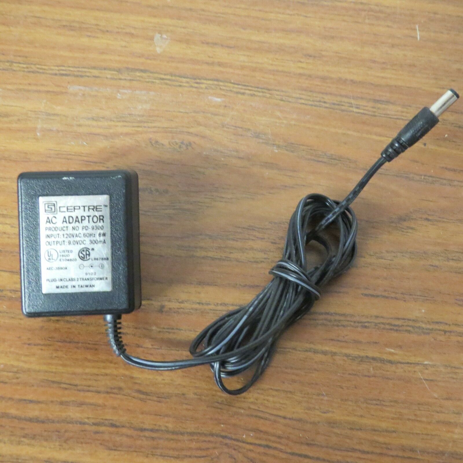 Sceptre PD-9300 AC Adapter Power Supply 9VDC brand: Sceptre model no: PD-9300 Sceptre PD-9300 AC Adapter Power Supply 9VDC brand: Sceptre model no: PD-9300